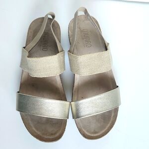 Sale 🔥Munro Pisces Gold/Oro Women's Comfort Sandals Size 9.5 W